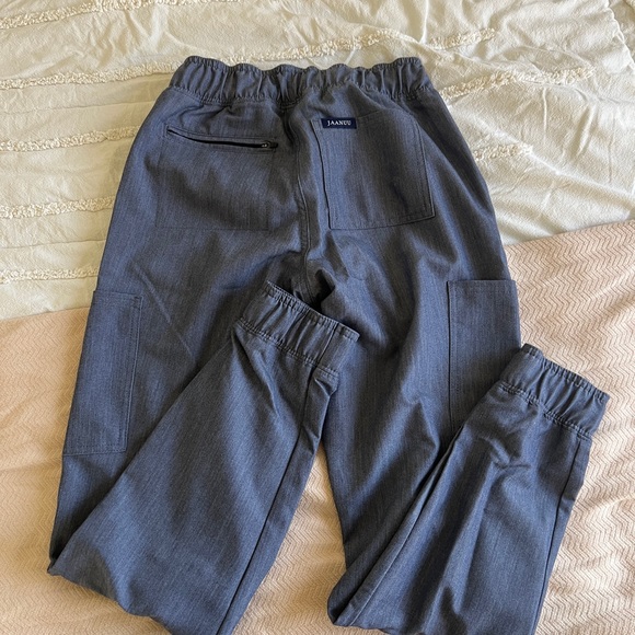 Jaanuu Gray Scrub Set with Navy Accents, Denim Look, Size S&XS - Picture 4 of 5